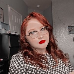 Meet your Posher, Bethany